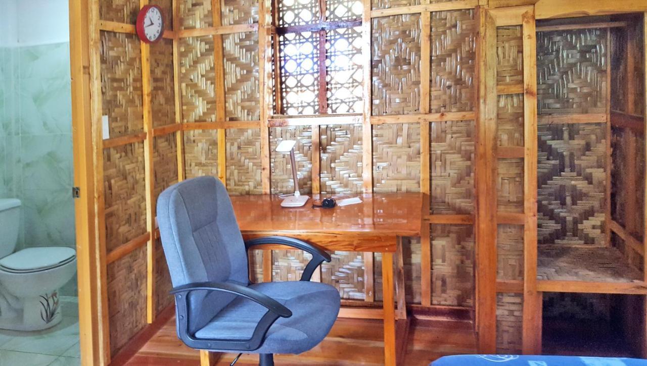 Mj Room Rental Mahogany Dauis エクステリア 写真